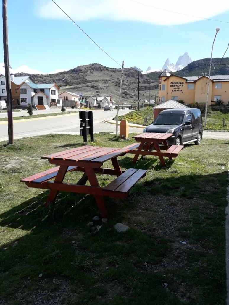 Glaciar Marconi Hostel El Chalten Exterior photo